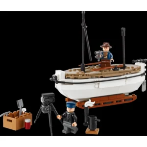 LEGO® Shackleton's Lifeboat (40729) | 232 Pieces