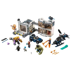 LEGO® Avengers Compound Battle (76131) | 699 Pieces