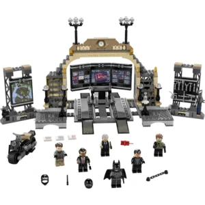 LEGO® Batcave: The Riddler Face-Off (76183) | 581 Pieces