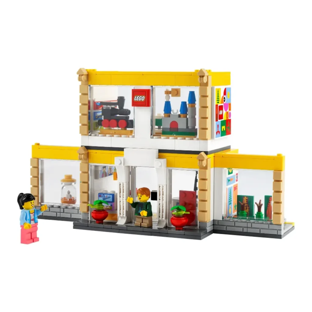 LEGO® LEGO Brand Store (40574) | 541 Pieces