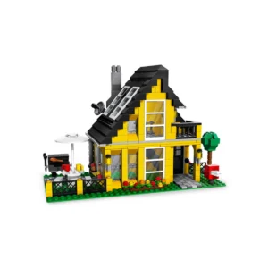 LEGO® Beach House (4996) | 522 Pieces