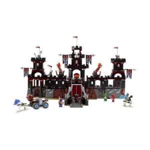 LEGO® Vladek's Dark Fortress (8877) | 967 Pieces