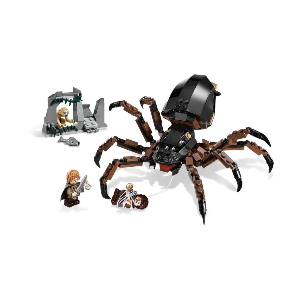 LEGO® Shelob Attacks (9470) | 227 Pieces